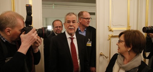 Austrija ima novog predsjednika: Alexander Van Der Bellen porazio radikalnog  desničara Norberta Hofera