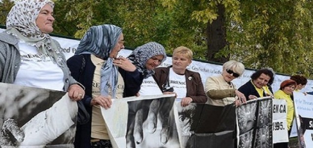 Majke Srebrenice uputile otvoreno pismo: Ne prepustite negatorima genocida vlast nad Srebrenicom