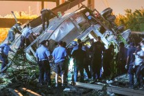 Troje mrtvih i 40 povrijeđenih u sudaru vozova u Belgiji