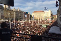 Preko 30.000 ljudi na protestima u znak podrške reformi obrazovanja