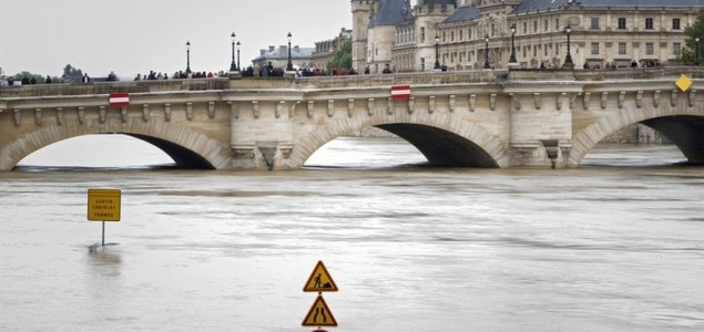 Pariz: Najviši vodostaj Seine u posljednjih 30 godina