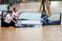 Kina: U poplavama poginulo 25 ljudi, raseljeno više od 33.000
