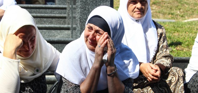 Suzama i molitvama iz Visokog ispraćeni tabuti 127 žrtava