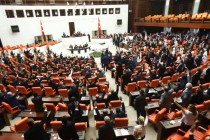 Turska policija privela zamenicu predsednika parlamenta