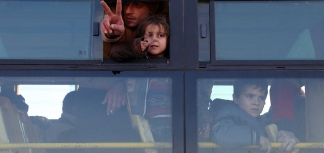 Alep: Evakuisano blizu 8.000 civila