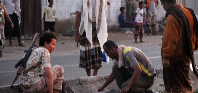 Samoubilački napad u Jemenu, najmanje 30