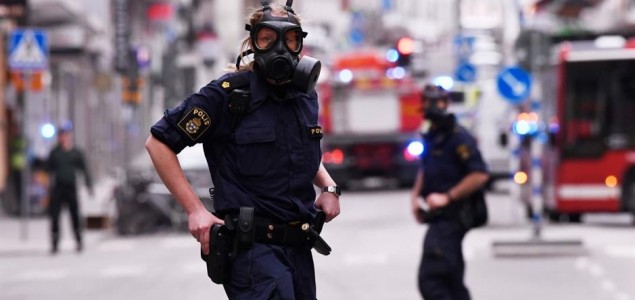 Napad u Stockholmu: Kamionom se zabio u trgovački centar