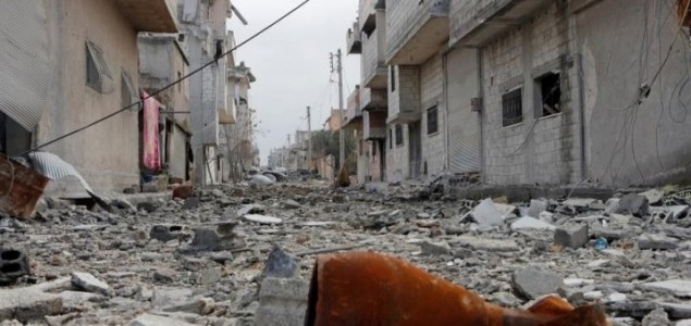 Deseci civila ubijeni u zračnim napadima u Siriji