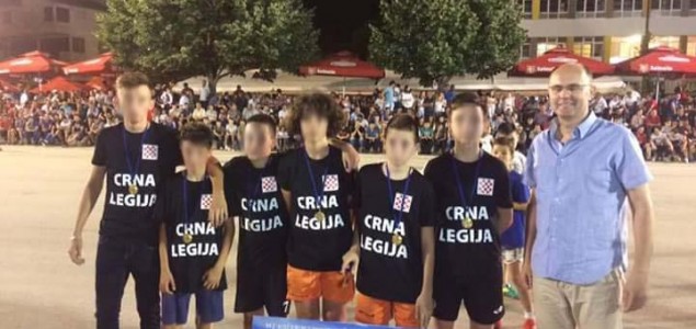 Sramotno: Na nogometnom turniru u organizaciji crkve djeca nosila majice s natpisom “Crna Legija”
