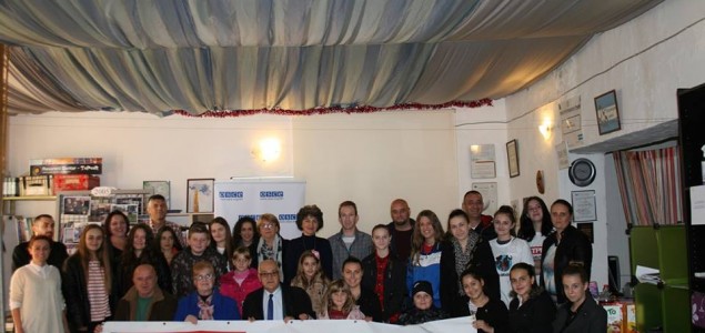 Supergrađani/supergrađanke i Misija OSCE-a u Bosni i Hercegovini obilježili Međunarodni dan tolerancije u Mostaru