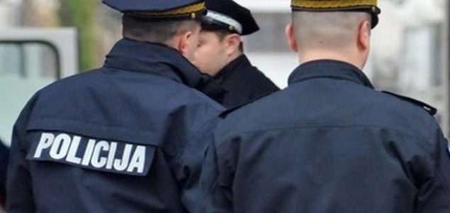 Hiljade policajaca na protestima u Sarajevu traže bolje uslove penzionisanja