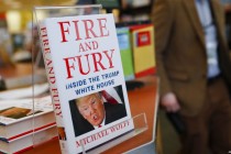 Bura zbog knjige: Trump najavio reviziju američkih zakona o kleveti