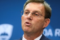 Premijer Slovenije Miro Cerar dao ostavku