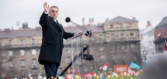 Orban preobražava Mađare na sliku svoju, ponovo piše udžbenike i istoriju