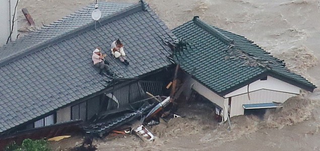 Jedanaestero poginulih i 45 nestalih u jakim kišama u Japanu
