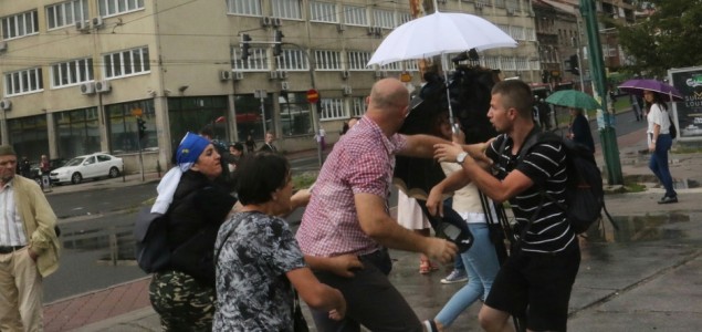 Bivši borci fizički napali fotoreportere portala Klix.ba i Al Jazeere Balkans