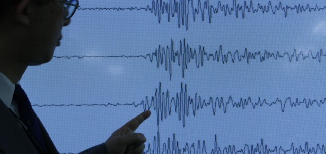 Najmanje 13 žrtava zemljotresa u Indoneziji