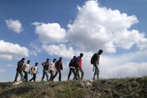 ‘Da sam nešto i vidjela, ne bih vam rekla’: Lokalni stanovnici sve češće pomažu migrantima u šumama oko Rijeke
