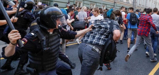 ‘Više od 1.000’ privedenih na protestima širom Rusije