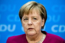 Merkel odbija odlazak, ali kraj se počinje nazirati