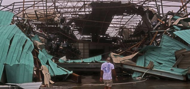 Uragan Michael odnio prvu žrtvu, bez struje stotine hiljada ljudi