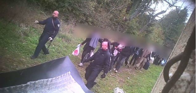 Tajno snimali hrvatske policajce: Naoružani nezakonito protjeruju migrante