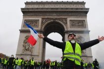 Pariški ekonom o protestima „žutih prsluka“ <br data-eio=