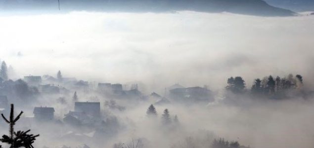 Vlast u borbi protiv zagađenog zraka: Kroz Sarajevo zabranjeno kretanje teretnih vozila