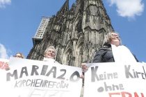 Žene – katolkinje – po prvi put u Njemačkoj organizovano i javno protestvuju protiv svoje – katoličke crkve
