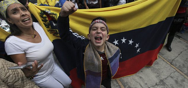 Haos u Kolumbiji: U Bogoti uveden policijski sat, građani gnjevni zbog reformi