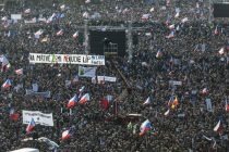 Uoči 30. godišnjice ‘Plišane revolucije’ stotine hiljada Čeha ponovo na protestima