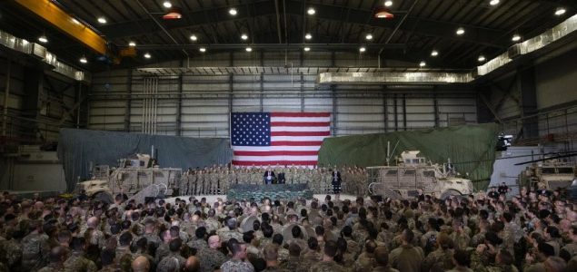 Trump kod trupa u Afganistanu: „Talibani hoće dogovor“