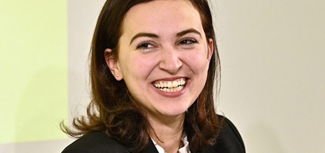 Tirkizno-zeleni ministar Alma Zadić: Od djeteta izbjeglice do ministra pravde