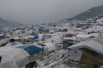Civili iz Idliba u izbjeglištvu bore se s oštrom zimom