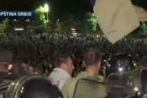 Video: Haos u Beogradu, sukob policije i demonstranata