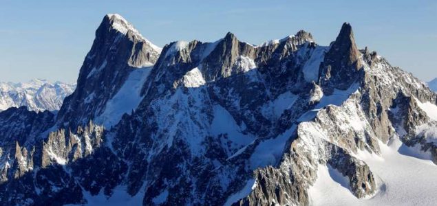 Evakuacija stanovnika zbog lomljenja ledenjaka na Mont Blancu