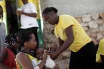 Novac i vakcina: Bogati mogu tri puta cijepiti ljude, siromašni gotovo nikako