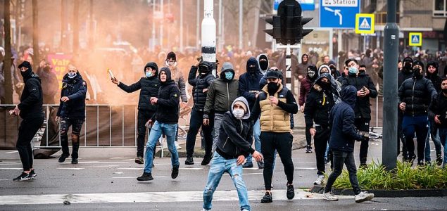 Nizozemska: Privedeno preko 150 osoba treće noći nasilnih protesta