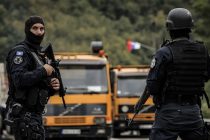 Kosovo: Zapaljen Centar za registraciju vozila u Zubinom Potoku, bačena bomba u Zvečanu