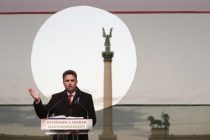 Timothy Garton Ash: Evropa mora pomoći u obnavljanju mađarske demokratije