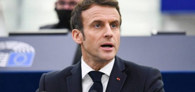 Macron kalkulira objavom predsjedničke kandidature