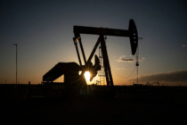 Zbog rizika od recesije cijena nafte na svjetskom tržištu i dalje pada