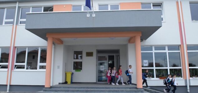 Na odmorima zajedno, na časovima razdvojeni: Segregacija u školama u BiH