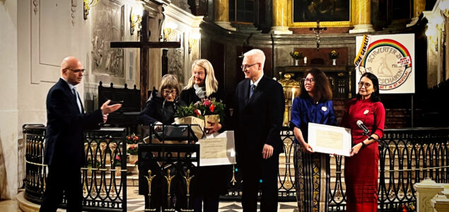 Velika čast Ivi Josipoviću i priznanje FHP-u i Documenti