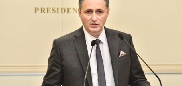 Bećirović traži ocjenu ustavnosti Zakona o nepokretnoj imovini RS-a