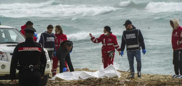 Najmanje 59 mrtvih u brodolomu kod italijanske obale