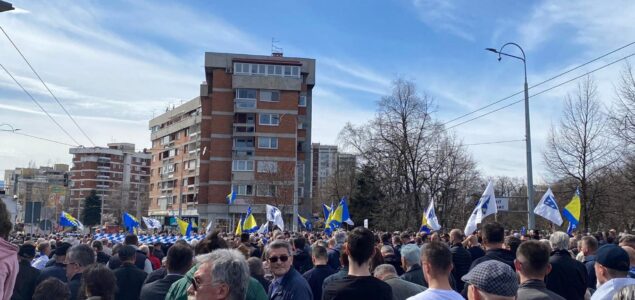 Sa protesta u Sarajevu zatraženo da Schmidt napusti funkciju visokog predstavnika