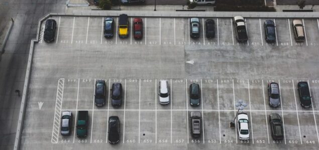 Vlada RS dala parking “Termagu” za 2.000 KM, oni ga ponudili OC “Jahorina” za 50.000 KM