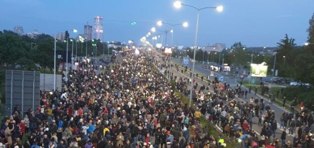 Hiljade ljudi na protestu protiv nasilja u Beogradu tražilo ostavke