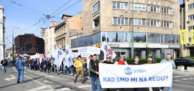 Sindikati radnika na protestu u Sarajevu traže hitno povećanje minimalne plate